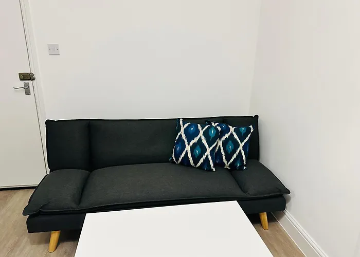 Barnet View Studio Flat 2